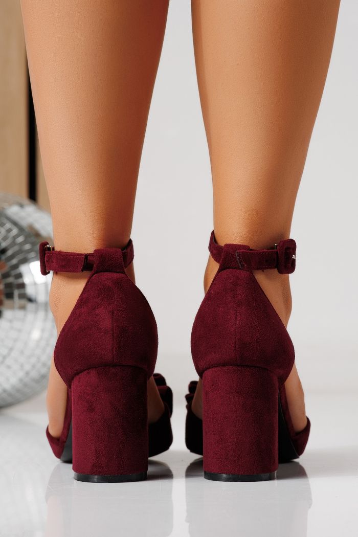 Дамски сандали с ток бордо от обърната еко кожа Nivara #24811