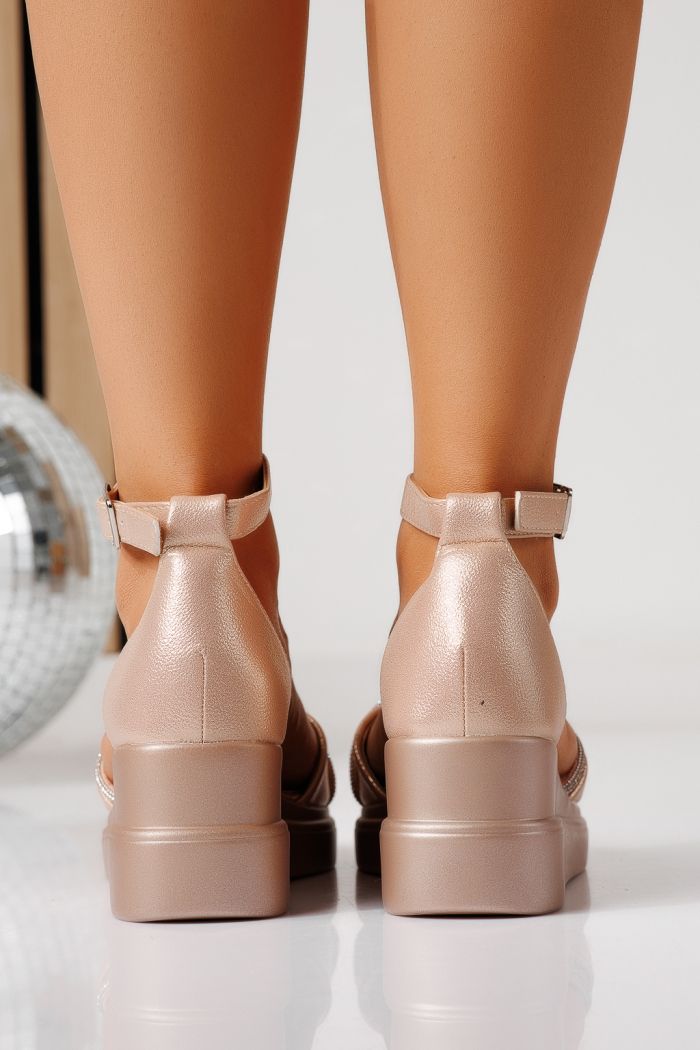 Дамски сандали с платформа розово-златисти  от еко кожа Althea #24849