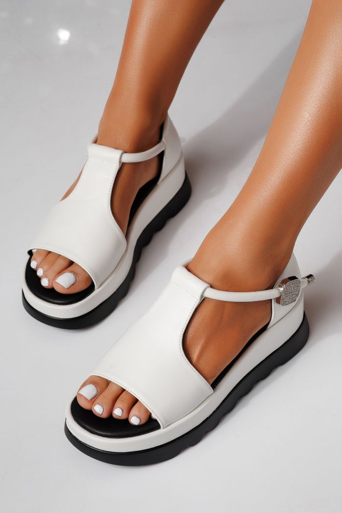 Дамски сандали с платформа бели от еко кожа Elira #24758