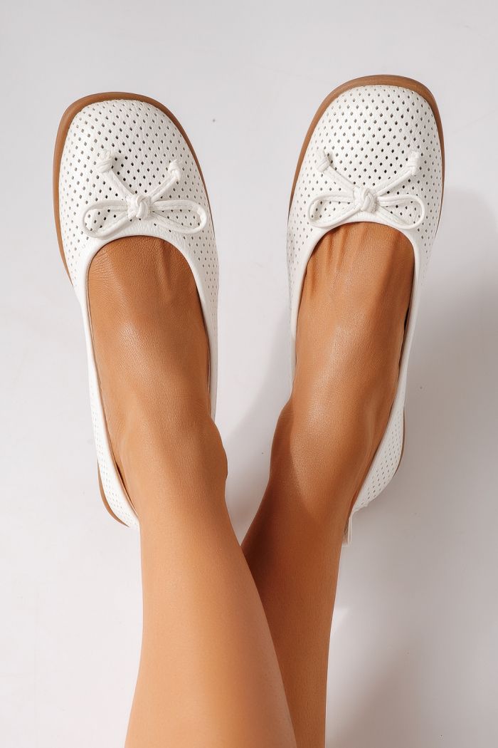 Дамски балерини бели от еко кожа Brielle #24888