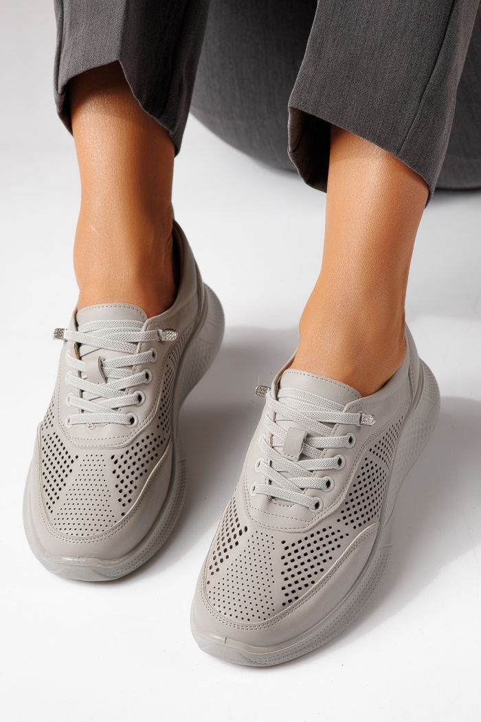 Всекидневни дамски обувки сиви от еко кожа Catrina #24939