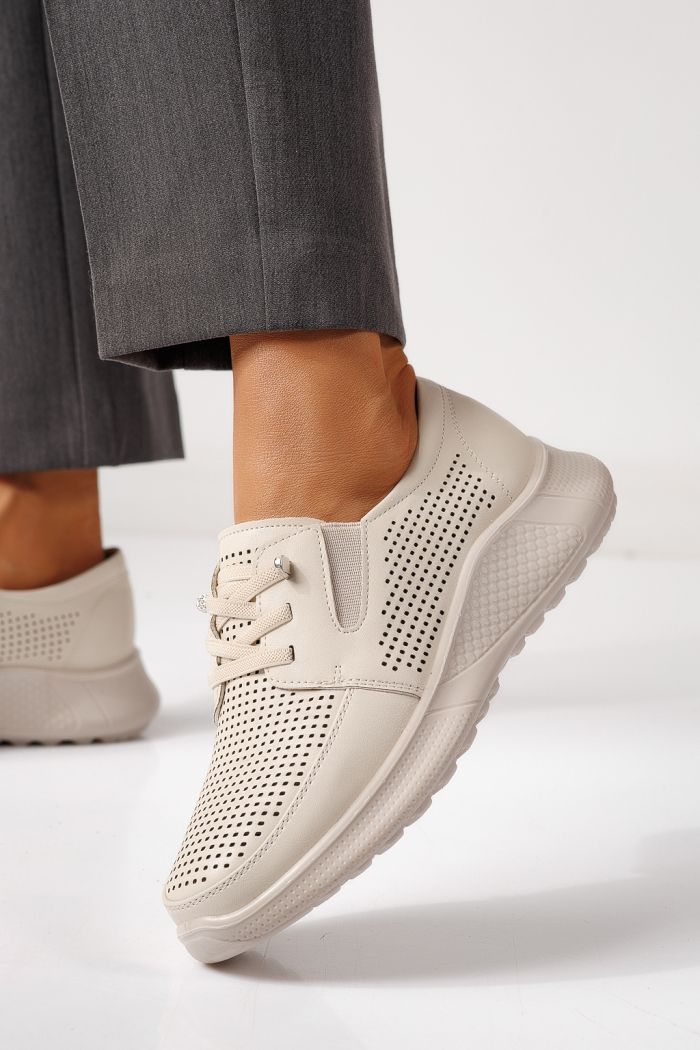 Всекидневни дамски обувки бежови  от еко кожа Gilda #24941