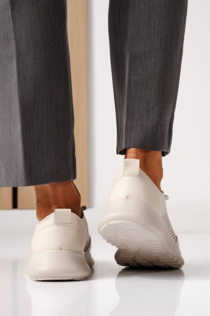 Всекидневни дамски обувки бежови  от еко кожа Catrina #24940