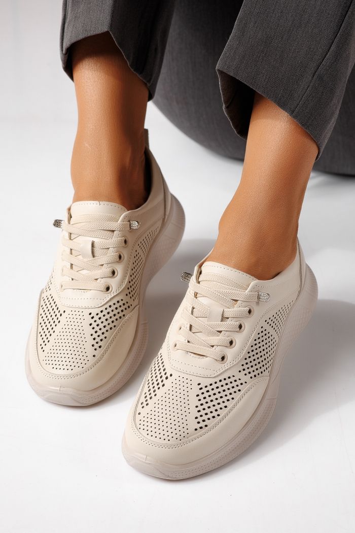 Всекидневни дамски обувки бежови  от еко кожа Catrina #24940