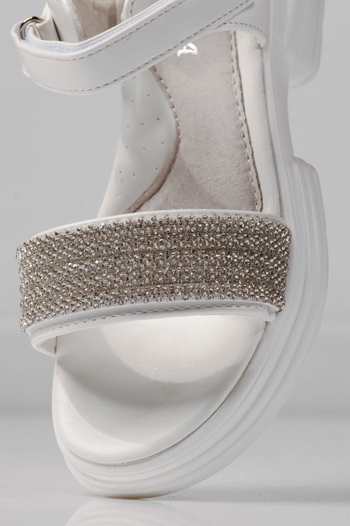 Детски сандали бели от еко кожа Enara #24919