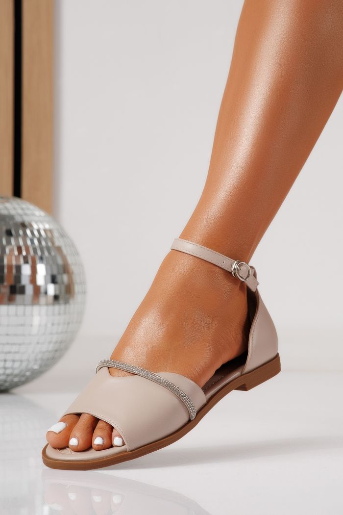 Дамски сандали с ниска подметка бежови от еко кожа Aveline #24712