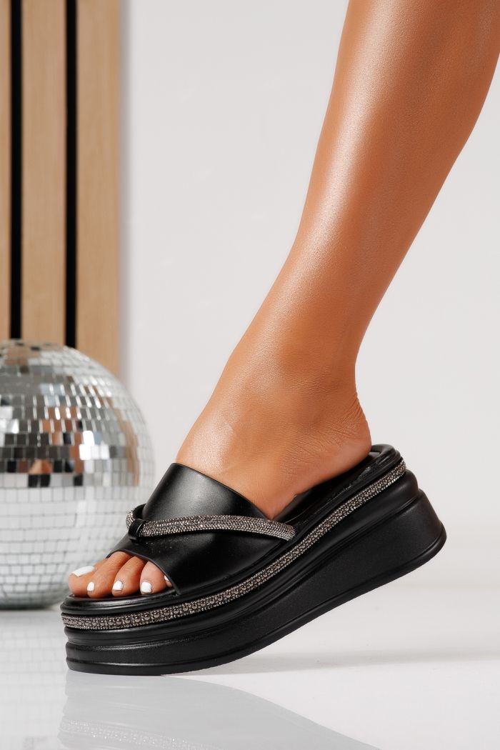 Дамски чехли с платформа черни от еко кожа Belina #24748