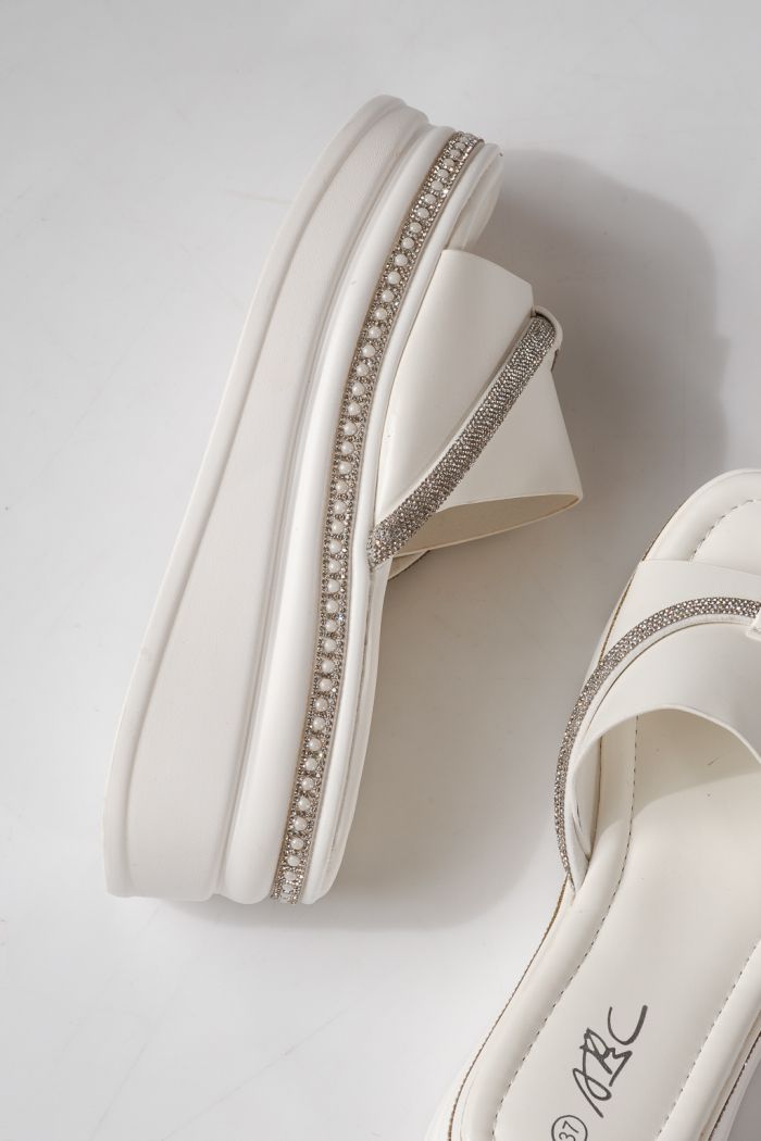 Дамски чехли с платформа бели от еко кожа Belina #24749