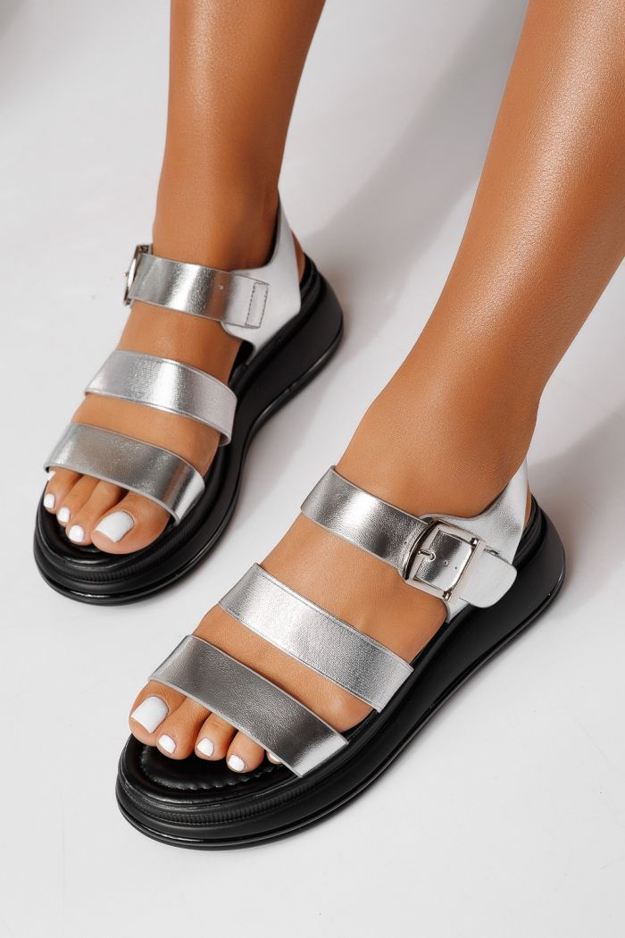 Дамски сандали с платформа сребристи от еко кожа Calista #25080