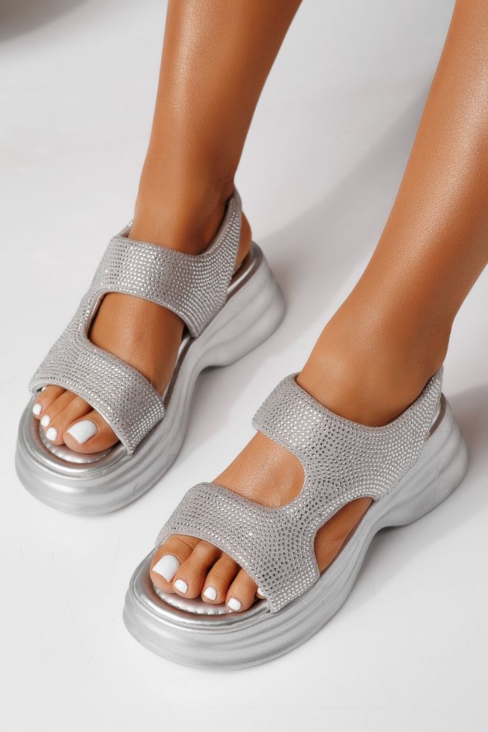 Дамски сандали с платформа сиви от обърната еко кожа Beatriz #25202