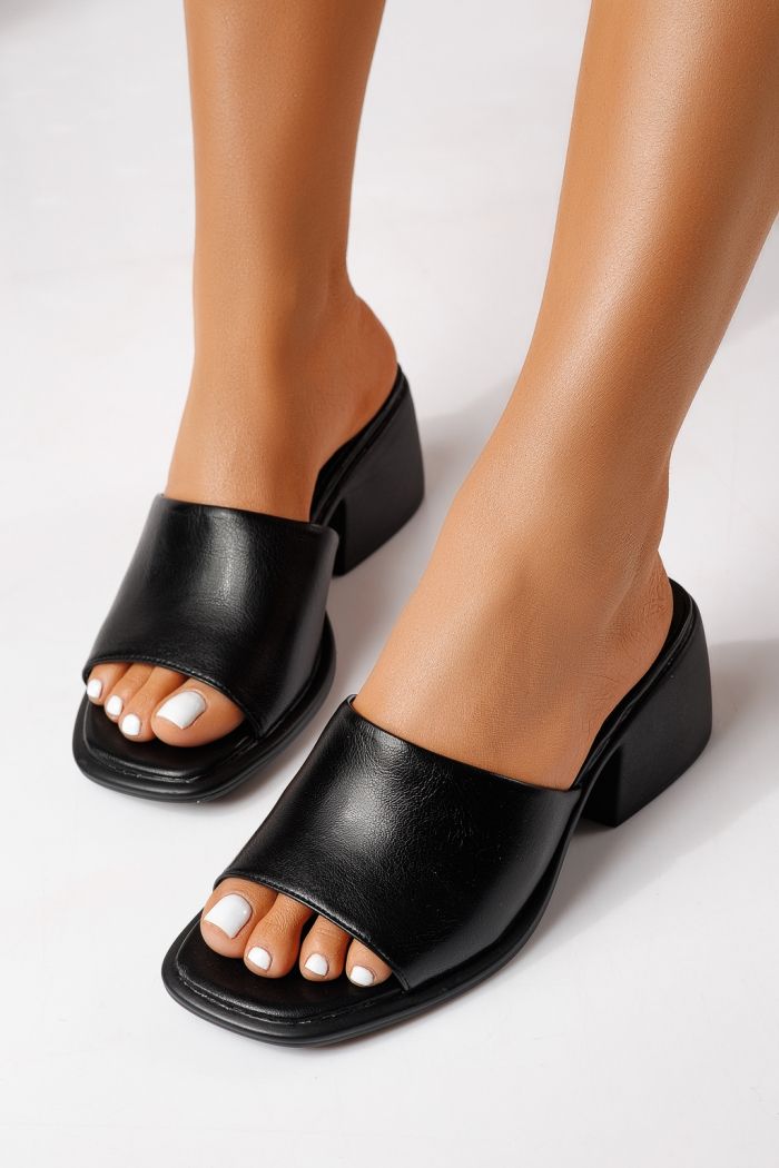 Дамски чехли с ток черни от еко кожа Indira #25170