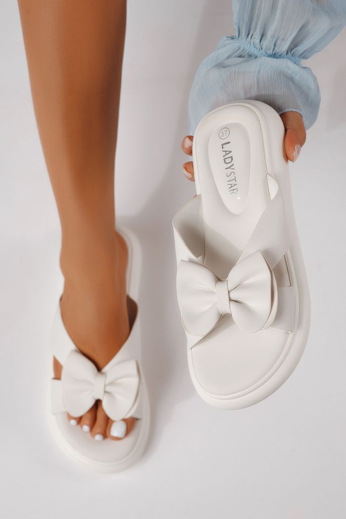 Дамски чехли бели от еко кожа Lorena #25041