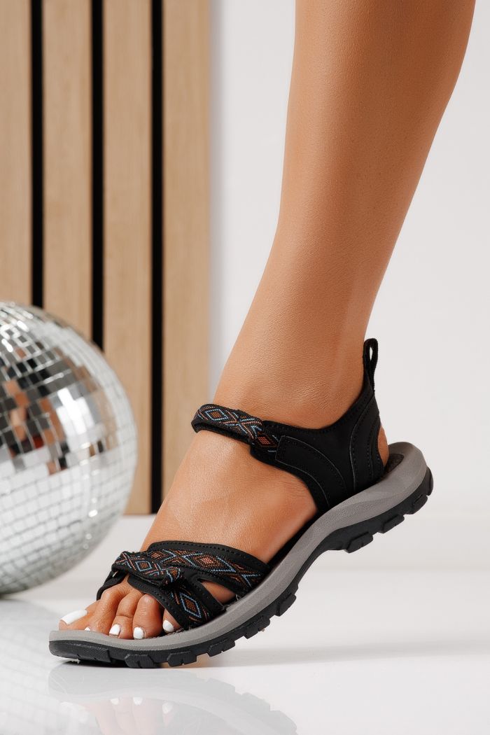 Дамски сандали с ниска подметка черни от текстилен материал Kaida #25143