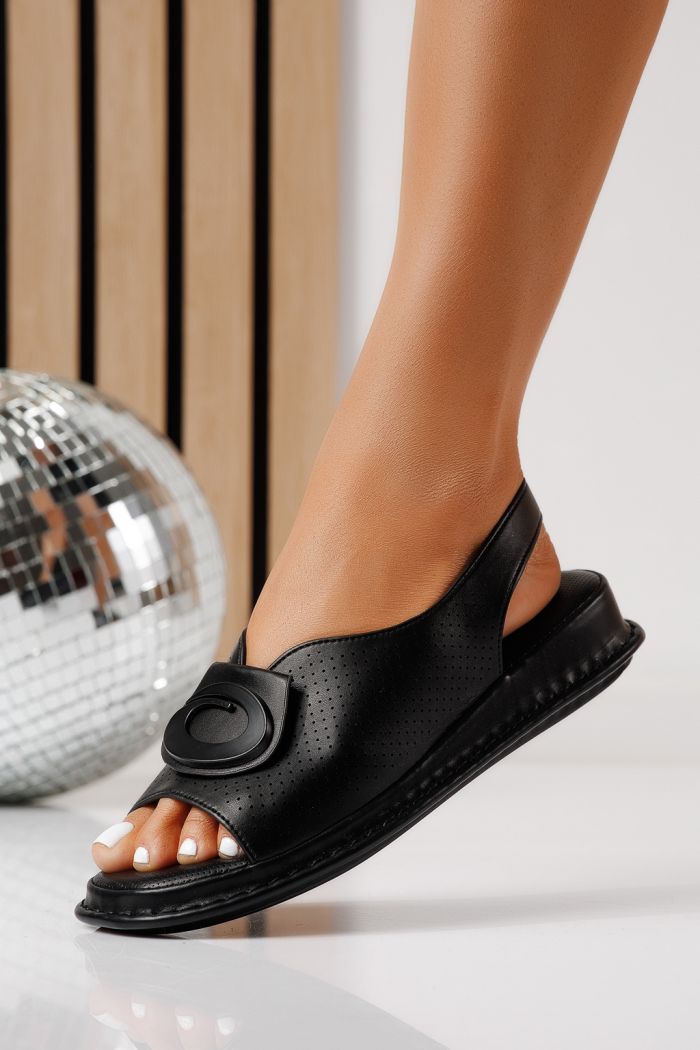 Дамски сандали с ниска подметка черни от еко кожа Zaria #25175