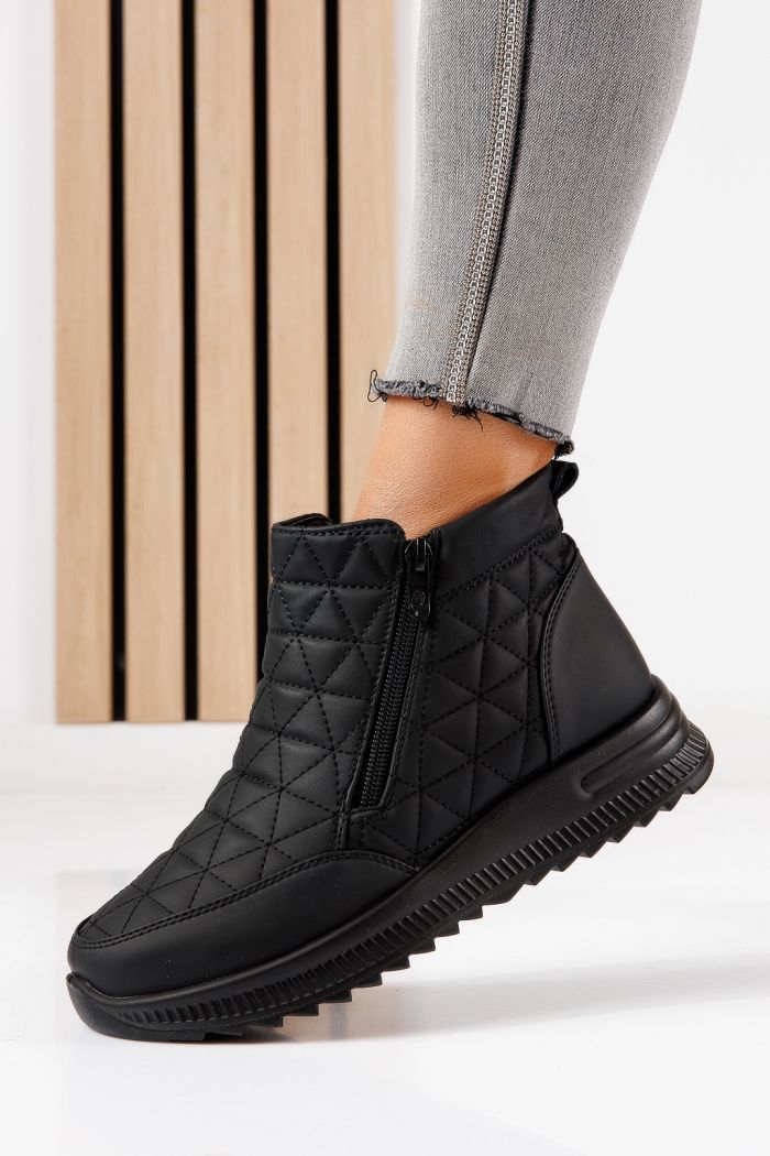 Дамски боти подплатени с пух черни от еко кожа Althea #30416