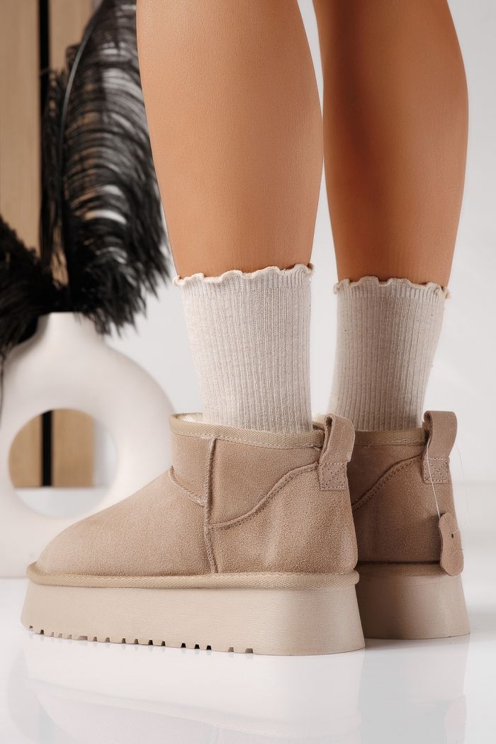 Дамски къси чизми подплатени с пух тип UGG каки от обърната естествена кожа Alina #30560
