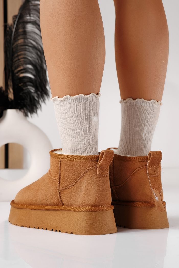 Дамски къси чизми подплатени с пух тип UGG кафяви от обърната естествена кожа Alina #30561
