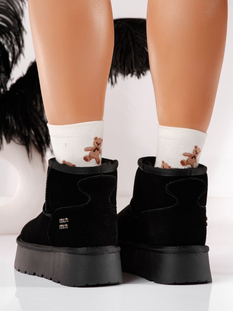 Къси дамски чизми, подплатени с пух тип UGG черни от обърната естествена кожа Gloria #30629