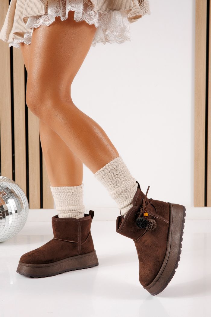Ватирани къси дамски чизми тип UGG кафяви от обърната еко кожа Anders #30550