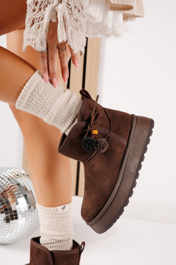 Ватирани къси дамски чизми тип UGG кафяви от обърната еко кожа Anders #30550