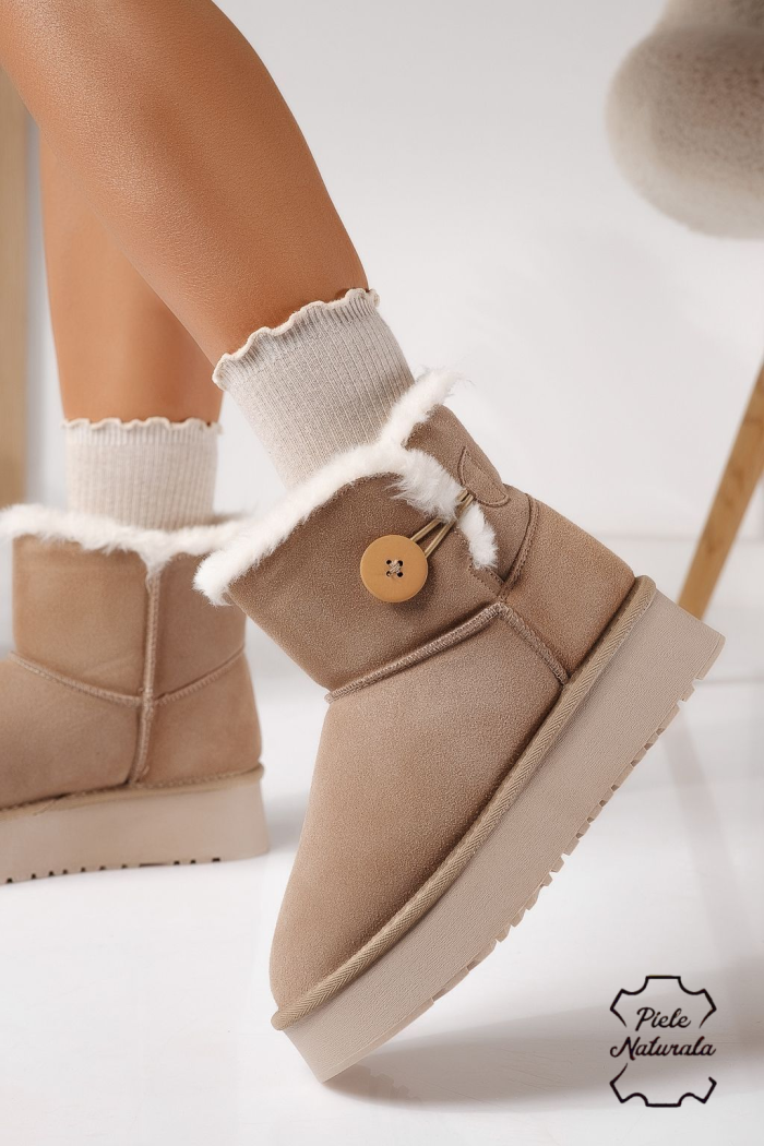 Дамски къси чизми подплатени с пух тип UGG каки от обърната естествена кожа Larisa #30758