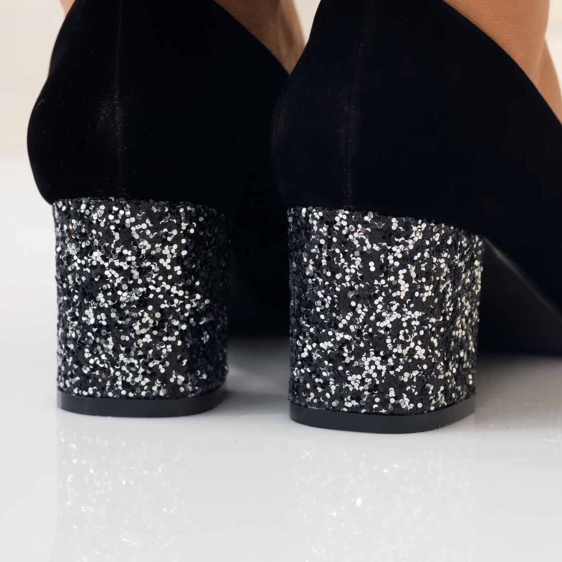Дамски обувки на ток Isabela Черен #3920M