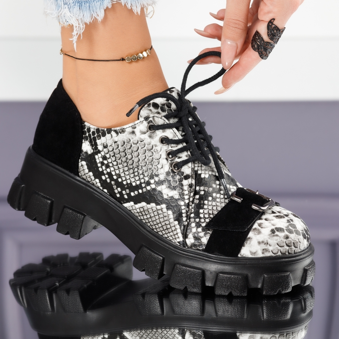 дамски ежедневни обувки Alessia Snake #4052M