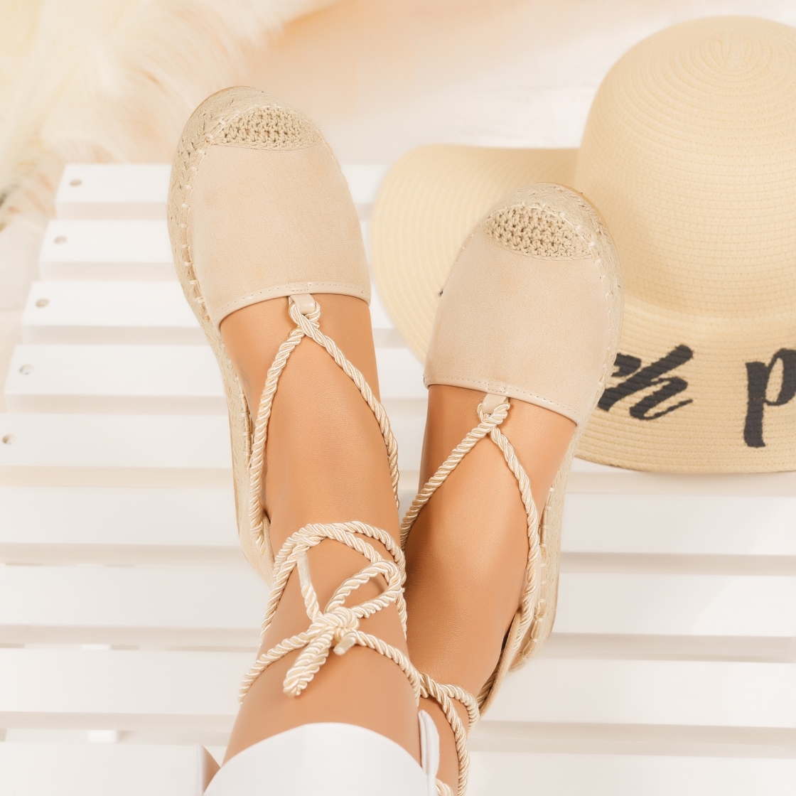 Дамски сандали с платформата Filip бежово #4477M