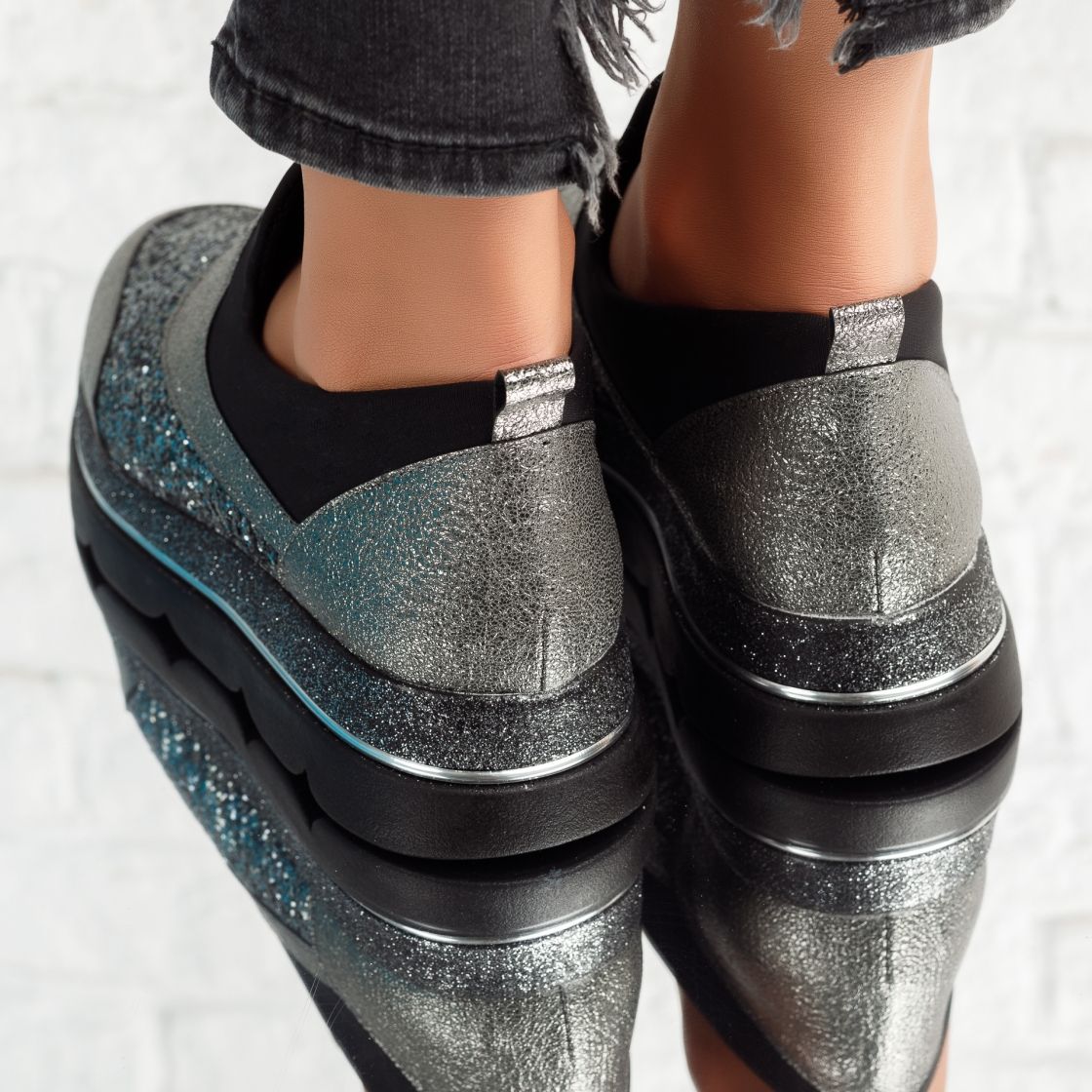 Дамски спортни обувки Maya Сиво #4925M