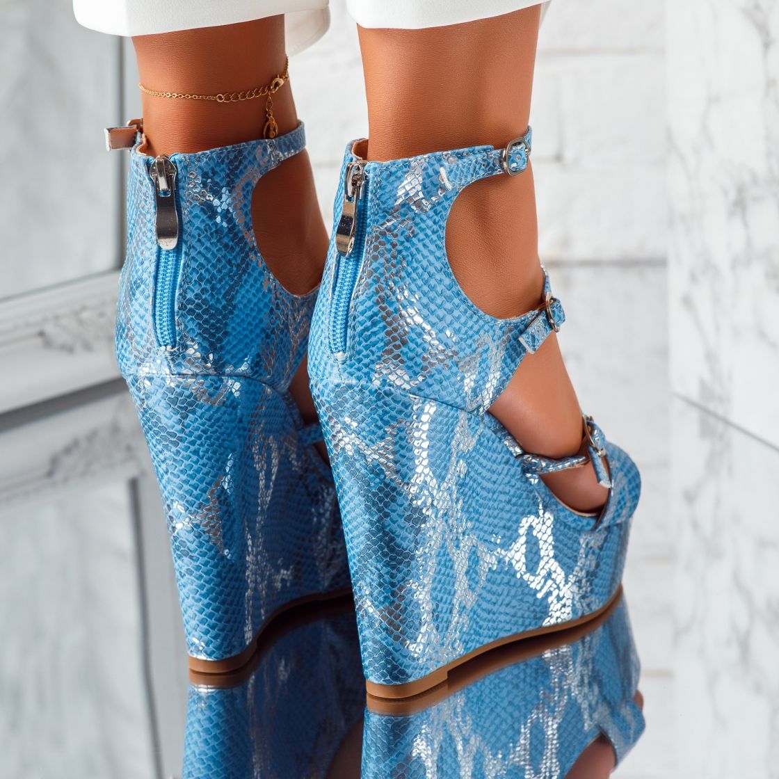 Дамски сандали с платформата Samira метличина #5532M