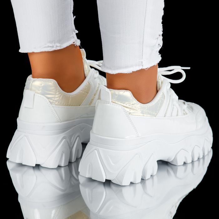 Дамски спортни обувки Kira белина #6769M