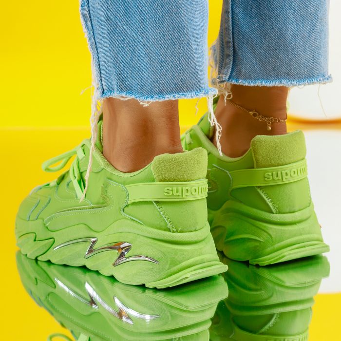 Дамски спортни обувки Chesna Зелено #6992M