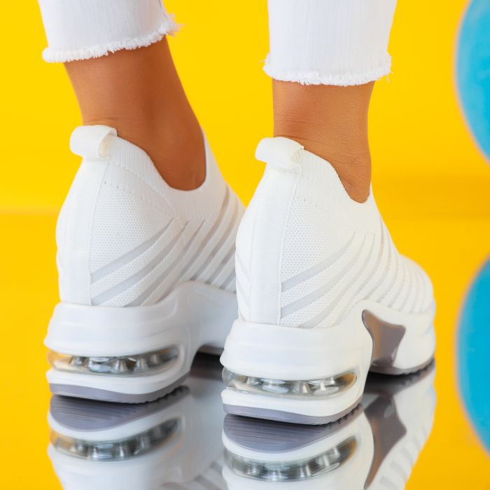 Дамски спортни обувки cu Platforma Maria белина #9502