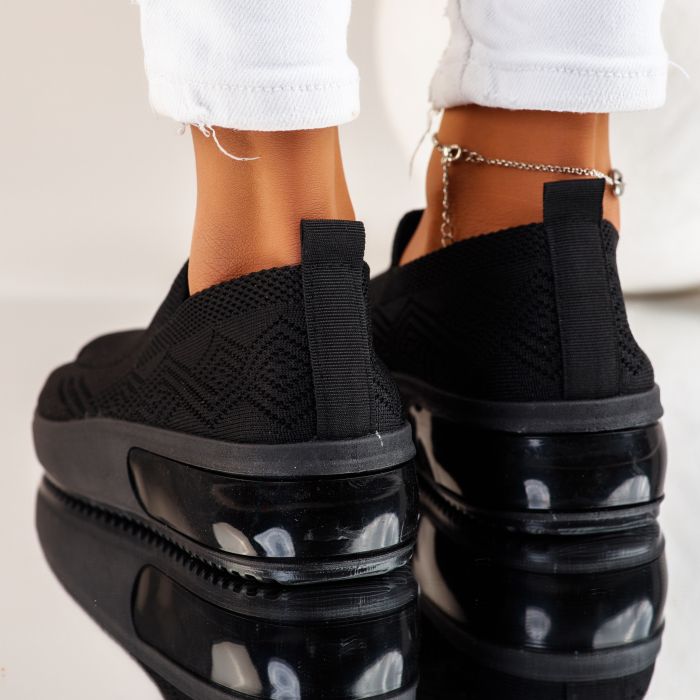 Текстилни спортни обувки Selena Черен #9937