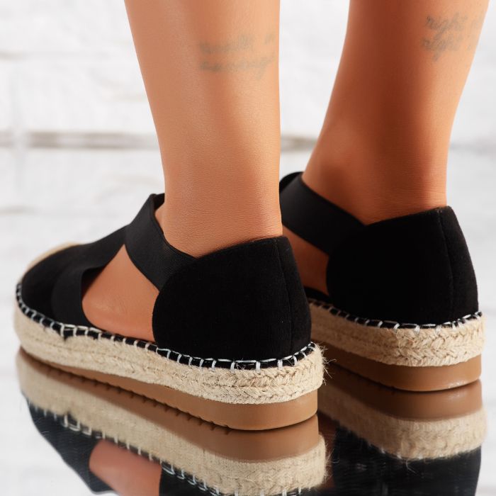  Дамски сандали с платформата Maddison черен #10332