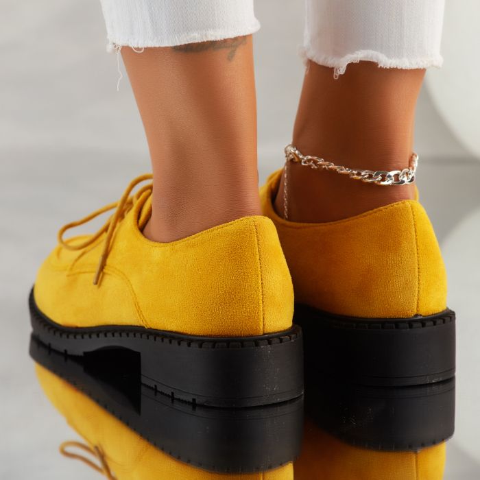 Ежедневни дамски обувки Venus жълто # 9997