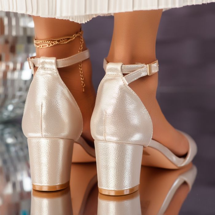 Дамски сандали на ток Katherine златен #10681