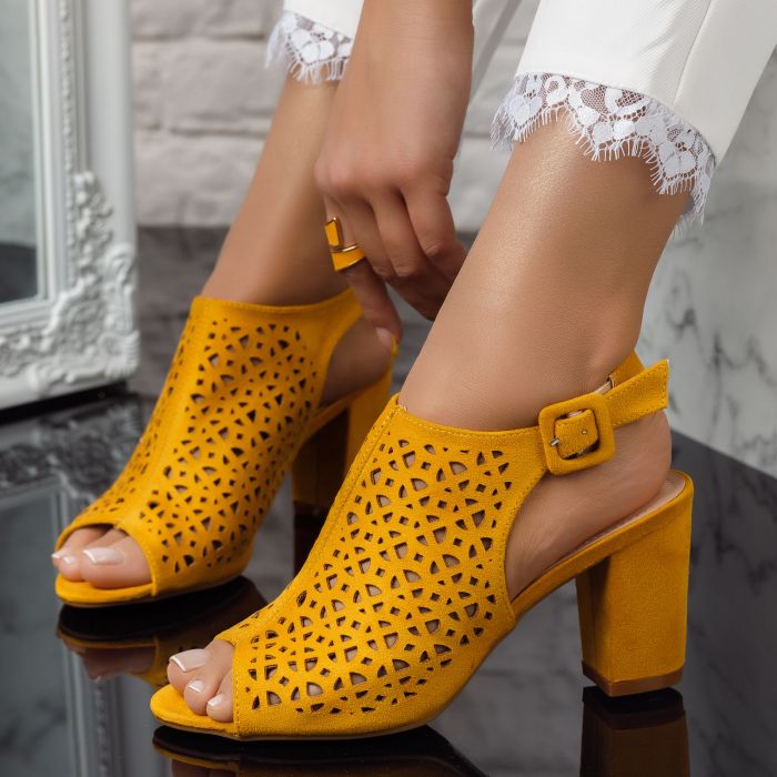 Дамски сандали с ток Keira Gбелиne #11129M