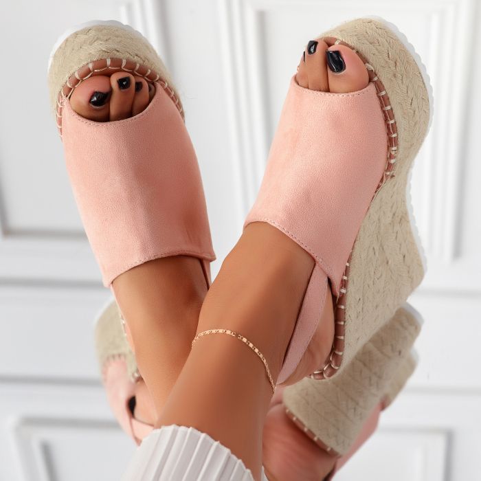 Дамски сандали на платформа Ami розово #11311
