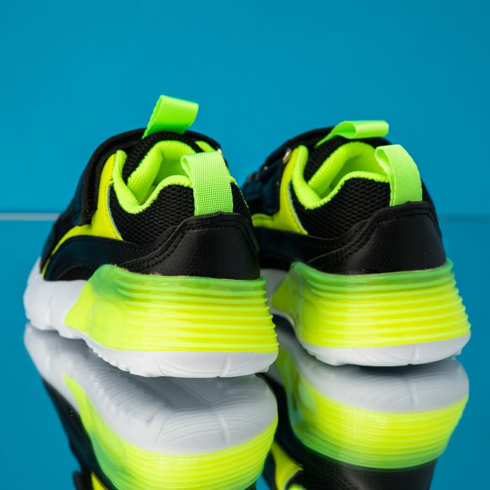 Спортни обувки за деца Maya черен/зелено #12263
