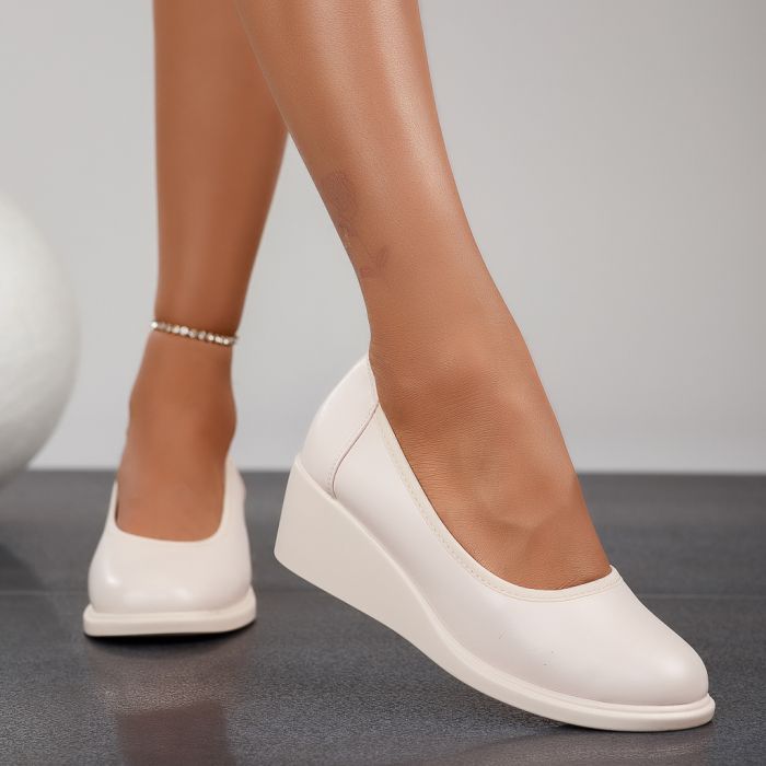 Ежедневни дамски обувки с платформа Rhodos Бежово #12335