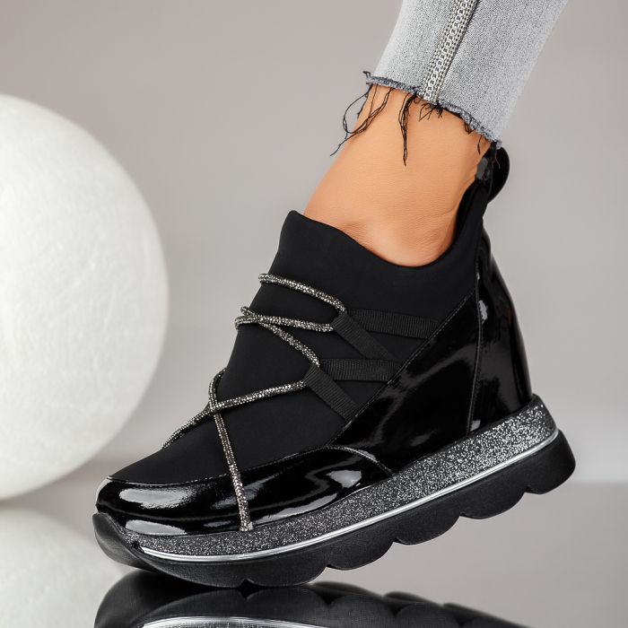Дамски спортни обувки С платформата Savannah черен #12703