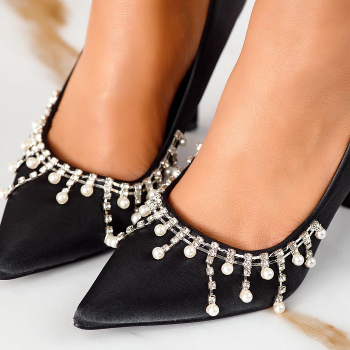 Дамски обувки с ток Lora черен #13284